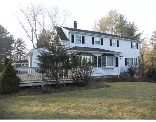 318 South St, Hanson, MA 02341