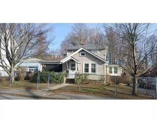 6 Chester St, Taunton, MA 02780