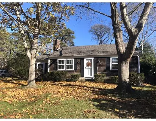 11 Ruth Ln, Harwich, MA 02645