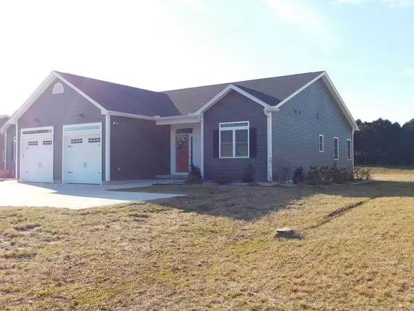 Agawam, MA 01001,14-16 Mark Drive