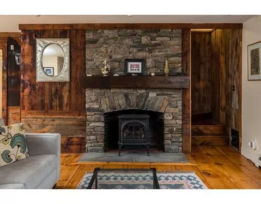 Pembroke, MA 02359,324 W Elm Street