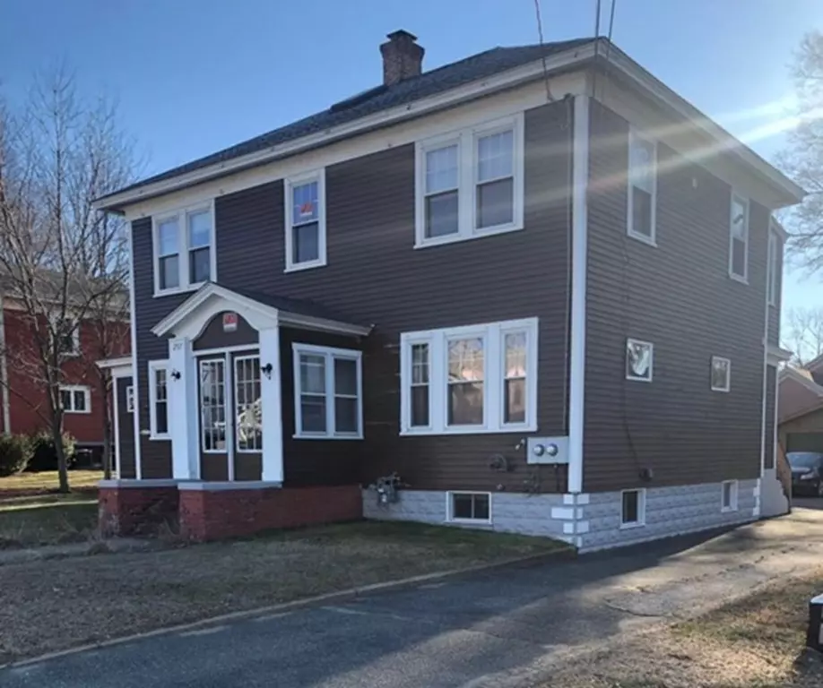 East Brookfield, MA 01515,297 E Main St