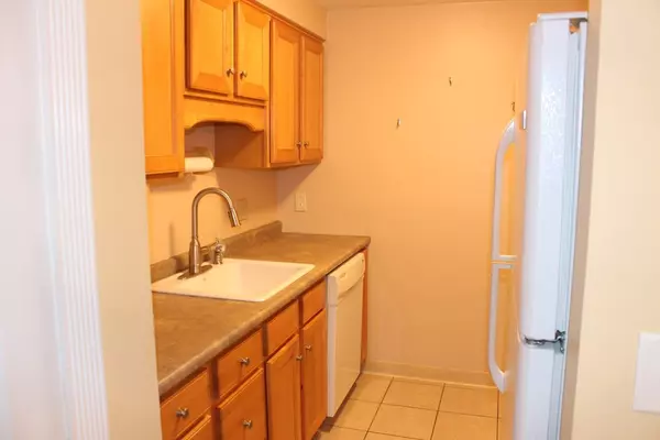 Bridgewater, MA 02324,180 Main Street #C67