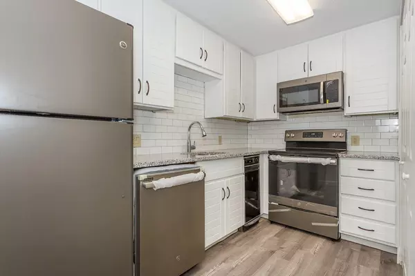 200 Burkhall St #411, Weymouth, MA 02190