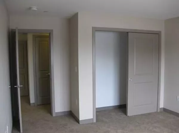 Marlborough, MA 01752,277 W Main St #35