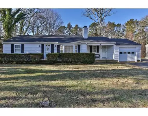 6 Seaward Ln, Harwich, MA 02645