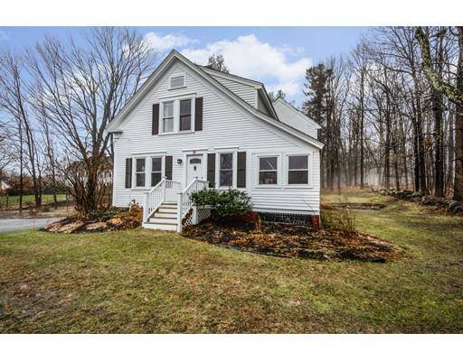 90 Townsend St, Pepperell, MA 01463