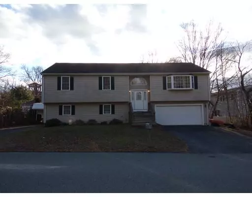 15 Hill St., Acushnet, MA 02743