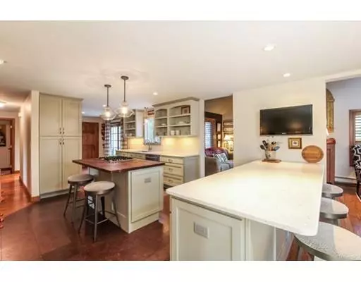 Mashpee, MA 02649,98 Polaris Dr