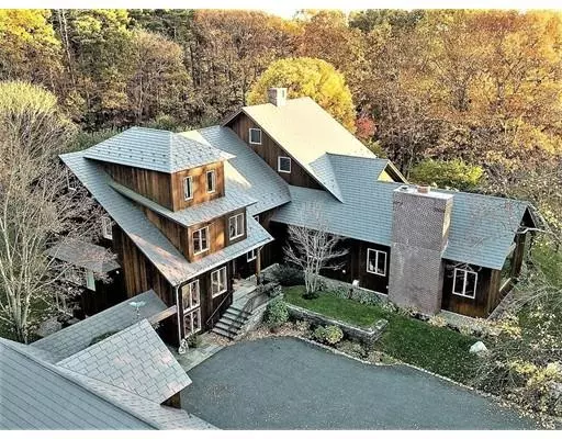 Southborough, MA 01772,43 Valley Rd