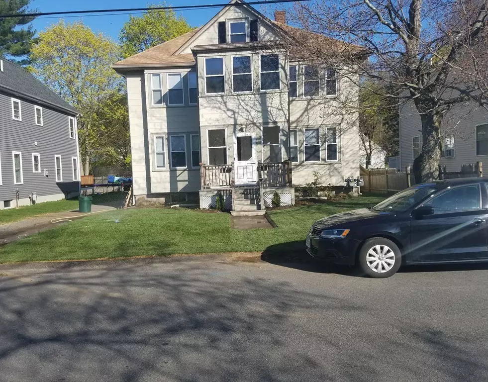 Dedham, MA 02026,49 Holmes Rd