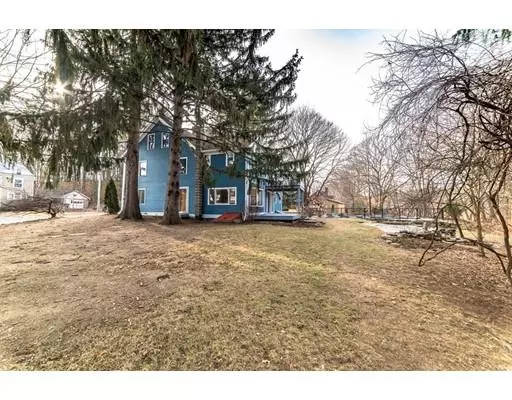 Amesbury, MA 01913,17 Pleasant Valley Rd