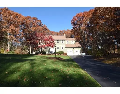 Dracut, MA 01826,68 Emerald Dr