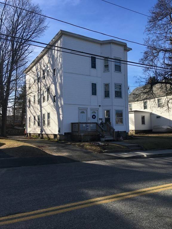 551-553 Pequoig Ave, Athol, MA 01331