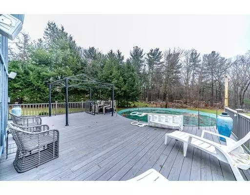 Westfield, MA 01085,71 Christopher Dr