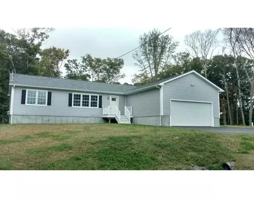 33 Rhinecliffe Rd, Swansea, MA 02777