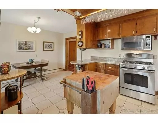 Beverly, MA 01915,24 Neptune St