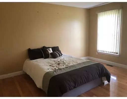 Middleboro, MA 02346,4 Look Out Cir