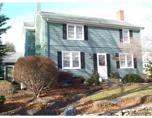 29 Centre St, Somerset, MA 02726