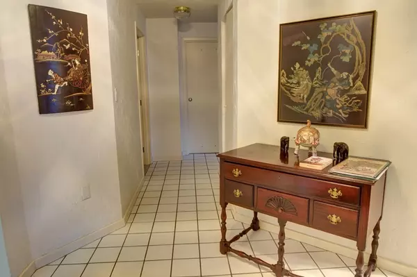 Lynn, MA 01902,150 Lynnway #204