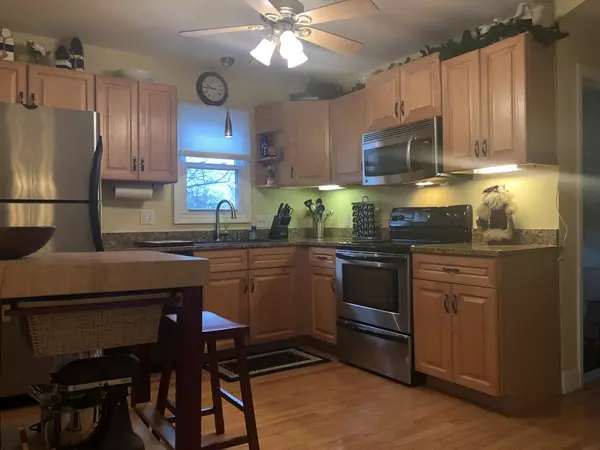 Beverly, MA 01915,354 Cabot Street #4