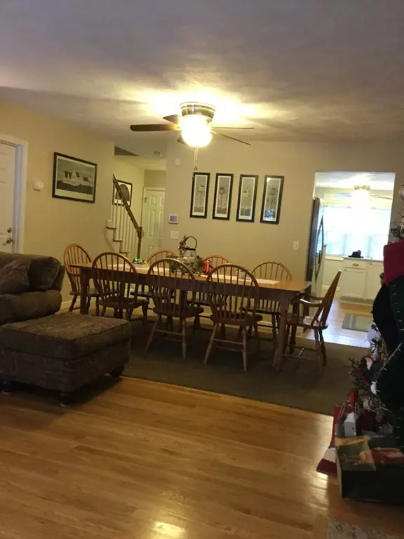 Milford, MA 01757,4 Godfrey Ln #4