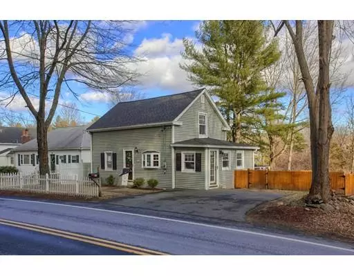 22 Carlisle Road, Westford, MA 01886