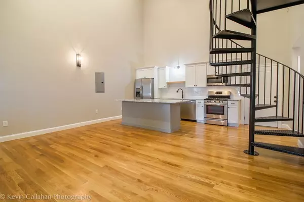 Winthrop, MA 02152,60 Hermon St #4