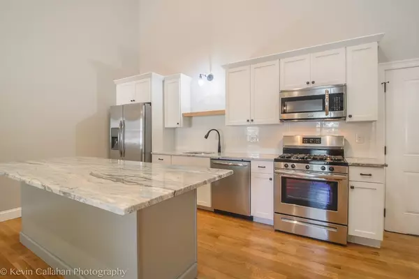 Winthrop, MA 02152,60 Hermon St #4