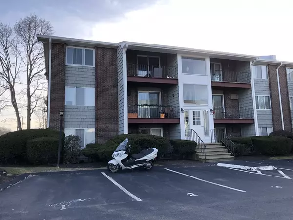 4 Woodcrest Court #5, Weymouth, MA 02190