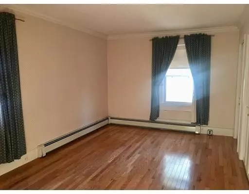 Upton, MA 01568,47 Hartford Ave N