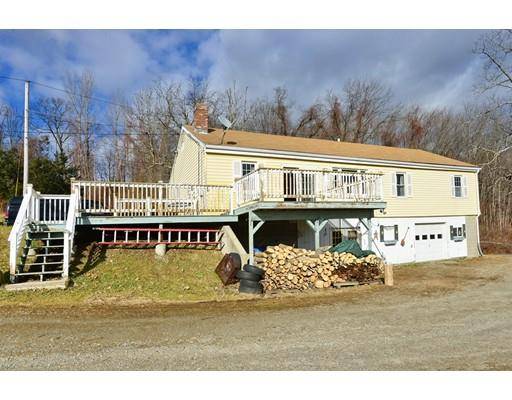 52 Center Rd, Dudley, MA 01571