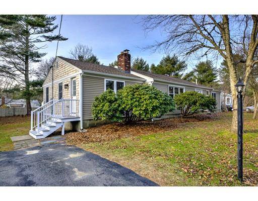 98 Cedric Rd, Barnstable, MA 02632