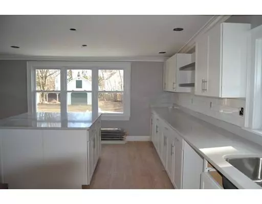 Pepperell, MA 01463,5 Crescent St