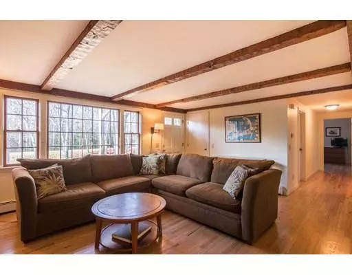 Brewster, MA 02631,1305 Long Pond Rd