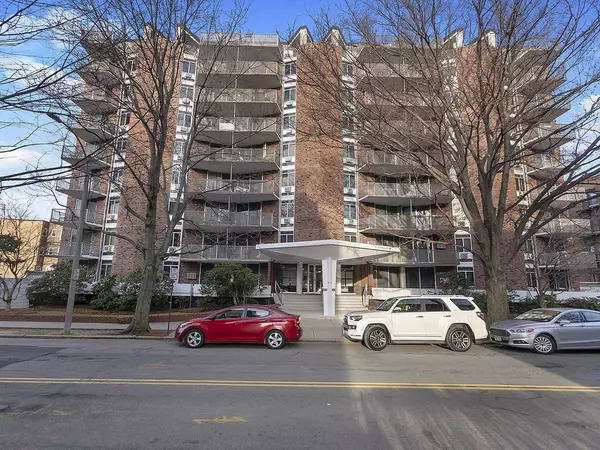 19 Winchester St #208, Brookline, MA 02446