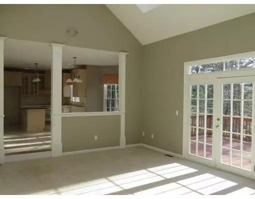 Southborough, MA 01772,2 Devine Lane