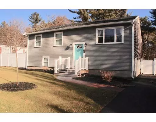 36 Yale Rd, Pembroke, MA 02359