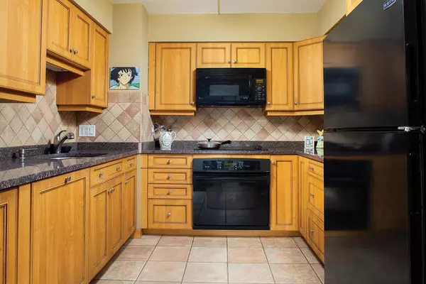 Brookline, MA 02445,1731 Beacon St #019