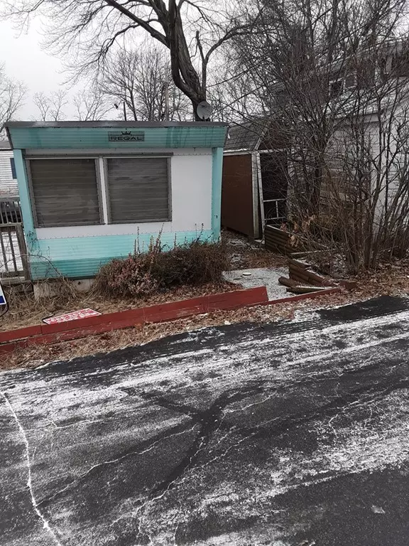 Peabody, MA 01960,154 Newbury #38