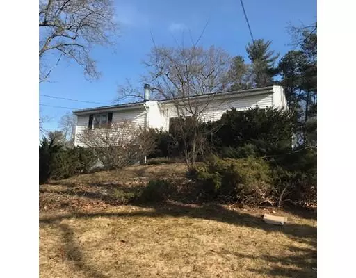 21 Tyng Rd, Tyngsborough, MA 01879