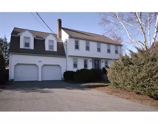 113 Ledgeview Dr, Norwood, MA 02062