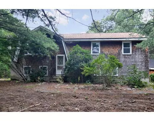 355 Bennett St, Wrentham, MA 02093