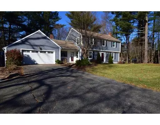 5 Blueberry Hill Rd, Wilbraham, MA 01095