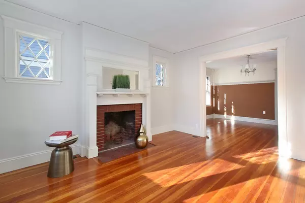 Brookline, MA 02445,379 Pond Avenue #A