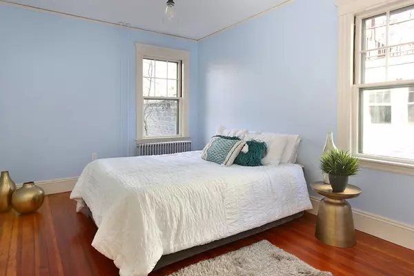 Brookline, MA 02445,379 Pond Avenue #A