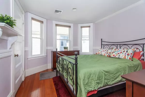 Brookline, MA 02467,771 Boylston St. #2