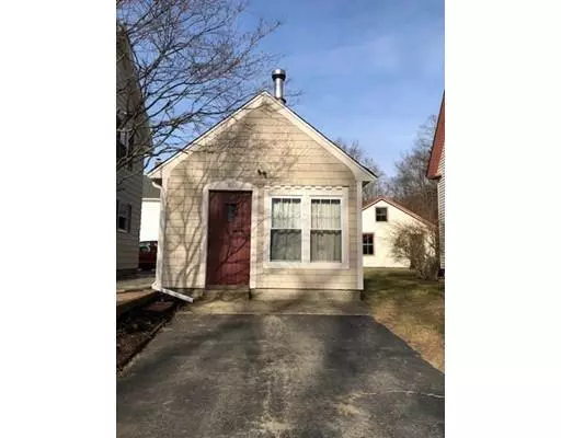 Uxbridge, MA 01569,81 Hazel St