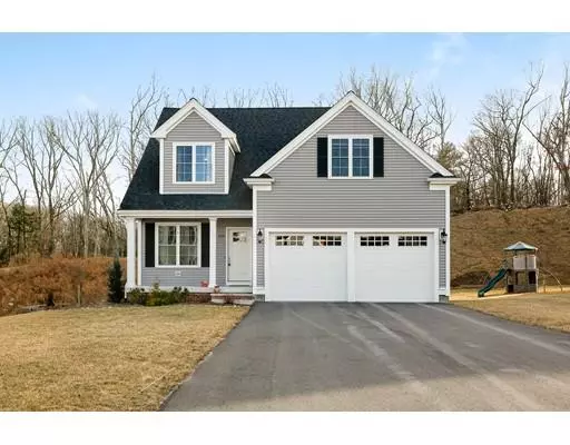 185 Black Birch Dr, Wrentham, MA 02093