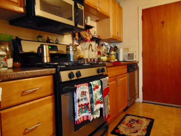 Lynn, MA 01902,70 Mudge St #4